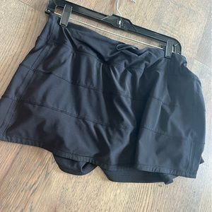 lululemon black pace rival skirt size 12 inseam 12”